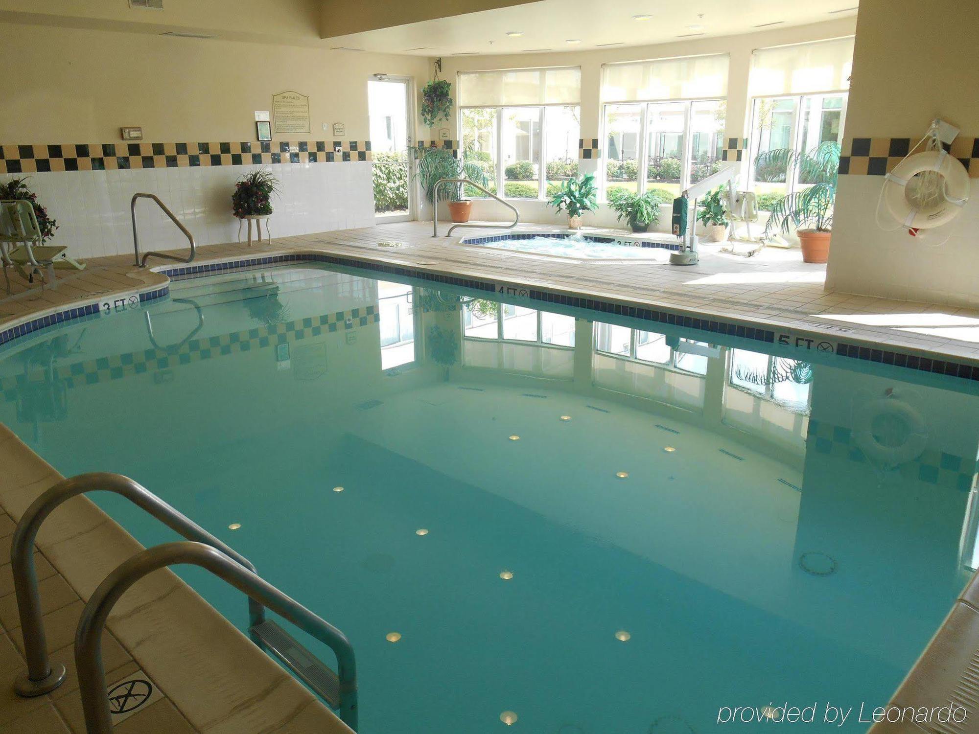 Hotel Hilton Garden Airport 3*