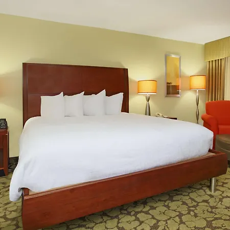 Hilton Garden Inn Columbus Airport Exterior photo